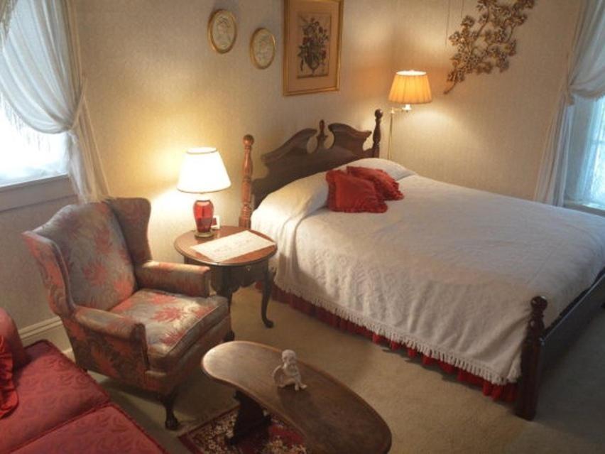 Franklin Terrace Bed And Breakfast Room photo